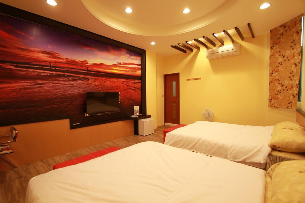 G Home Sir B&B Манонг Екстериор снимка